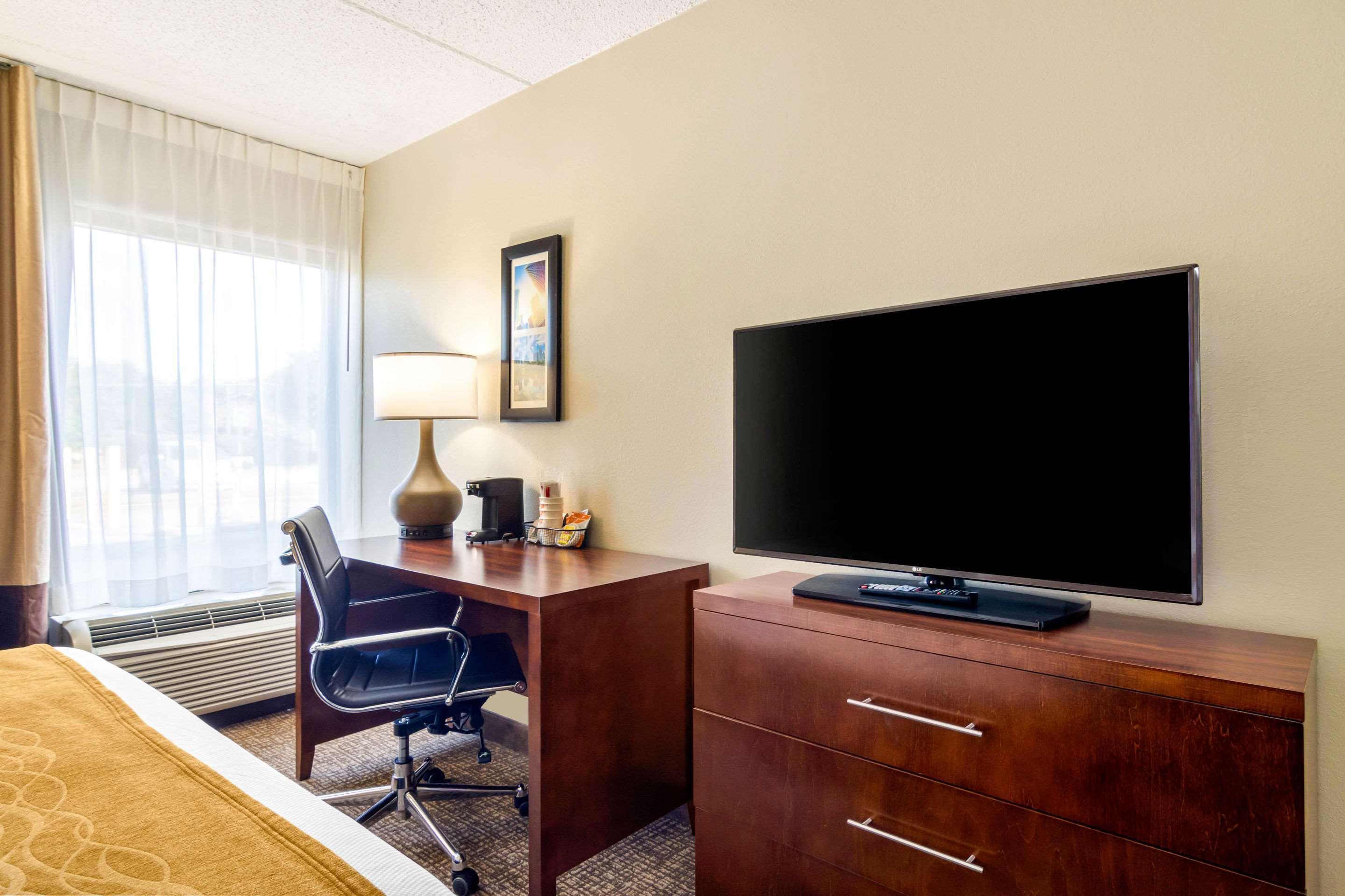 Comfort Atlanta Airport 3*